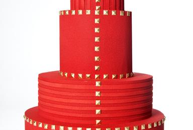 VALENTINO Wedding Cake