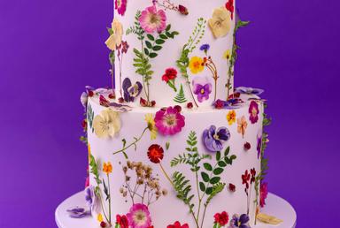 Цветочный свадебный торт